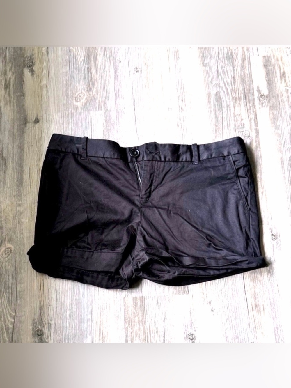 Talulah black casual cuffed twill shorts size 8